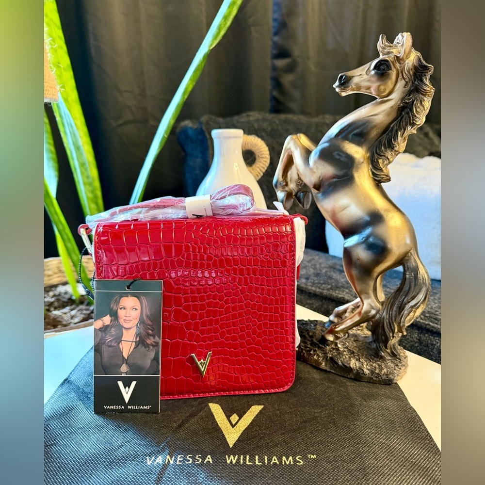 VANESSA WILLIAMS Red Croc-Embossed Crossbody Bag